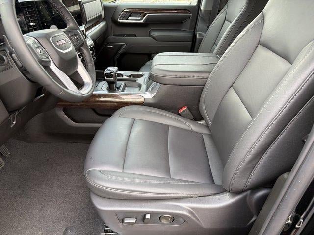 Used 2026 GMC Sierra 1500 Elevation w/ Elevation Premium Package AWD/4WD image 9