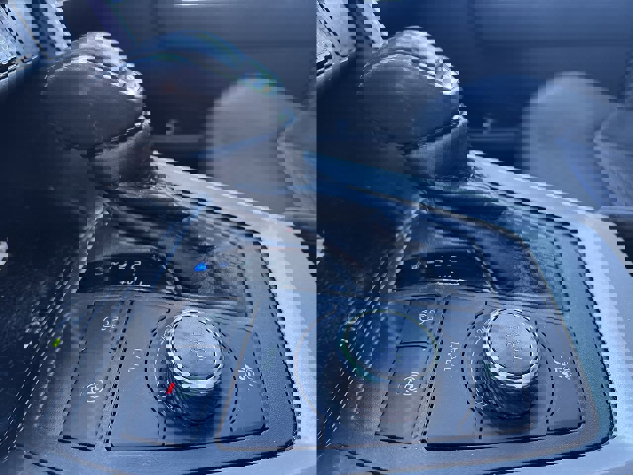 Used 2020 Toyota RAV4 XSE image 20