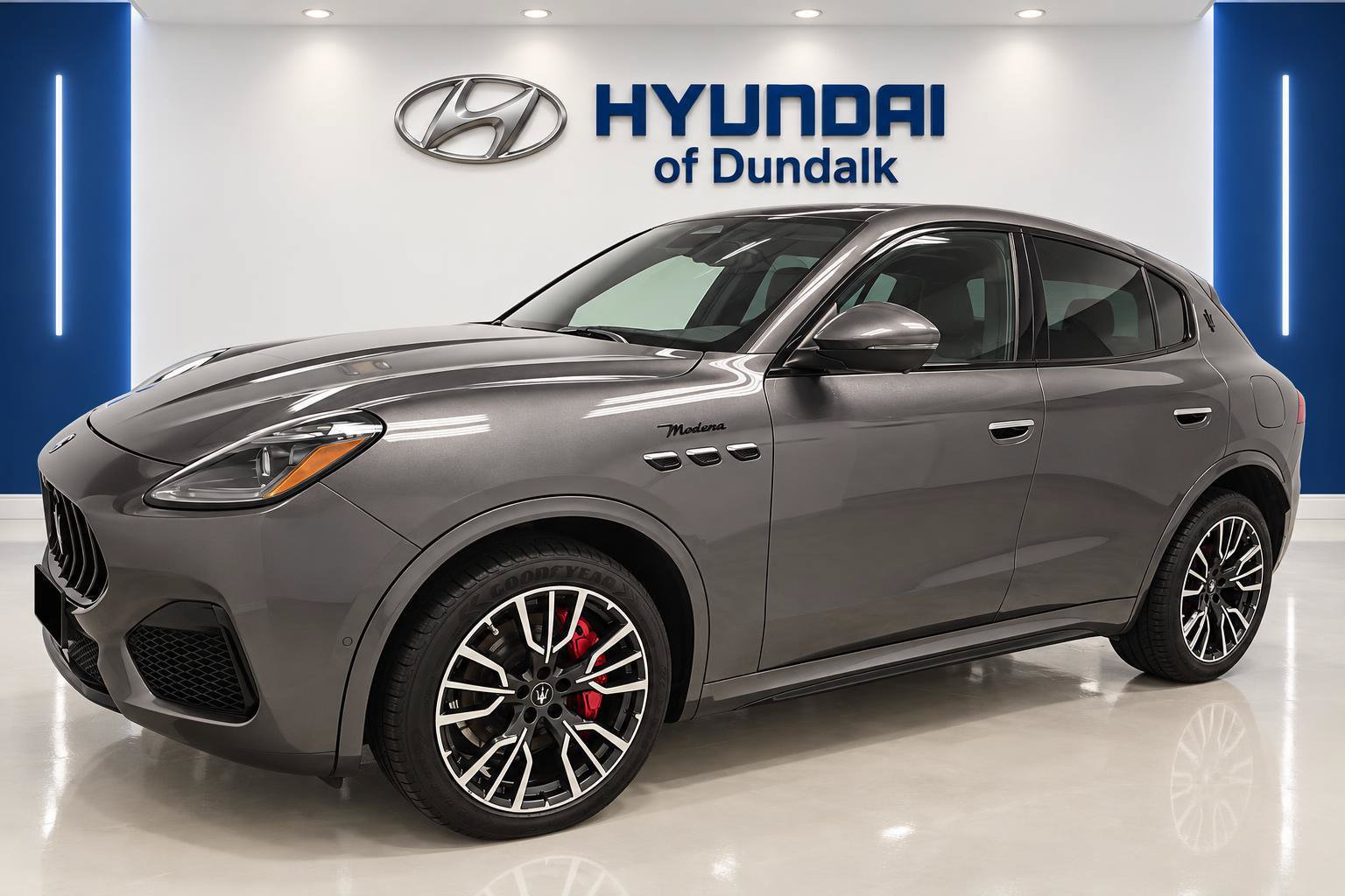 Used 2023 Maserati Grecale Modena AWD/4WD image 1