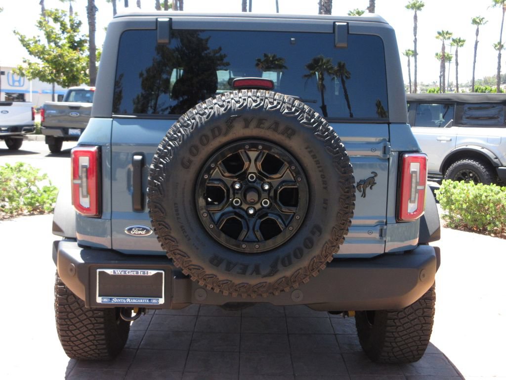 Certified 2022 Ford Bronco Wildtrak AWD/4WD image 3