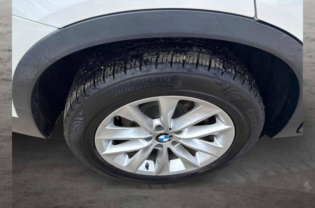 Used 2015 BMW X3 xDrive28i AWD/4WD image 18