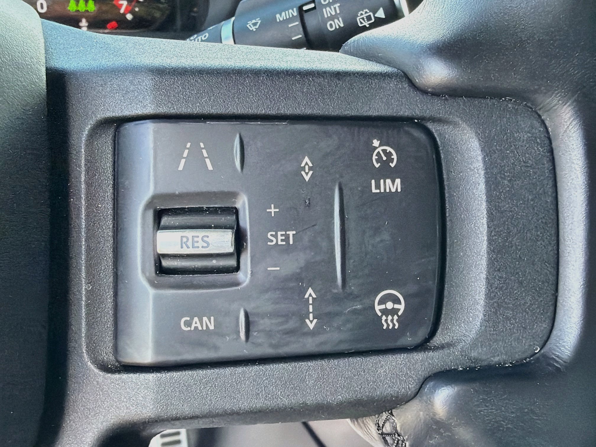 Used 2025 Land Rover Defender 130 X AWD/4WD image 40