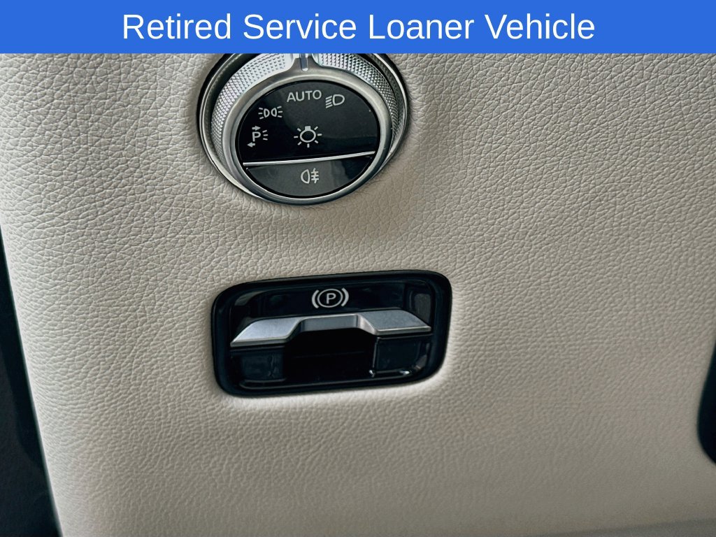 Certified 2026 Mercedes-Benz GLC 300 image 10