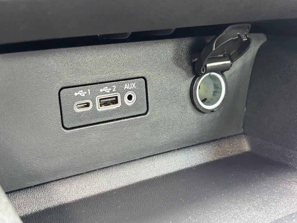 Used 2025 Nissan Altima 2.5 S FWD image 19
