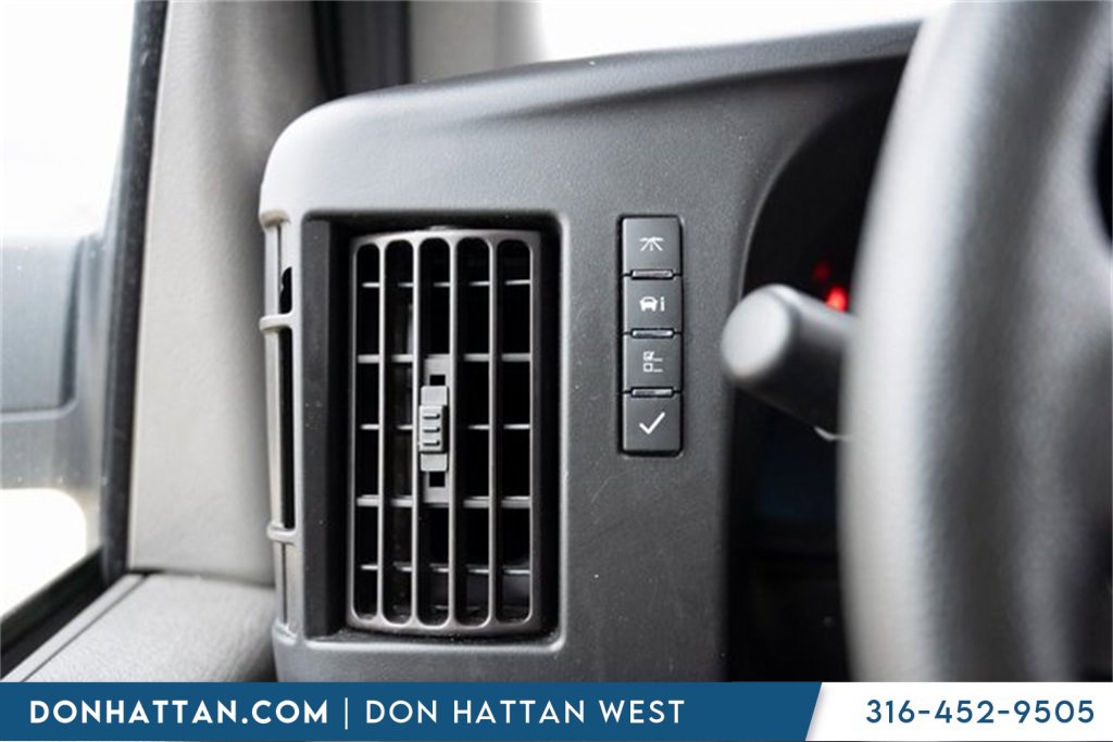 Used 2023 Chevrolet Express 2500 w/ Driver Convenience Package image 17