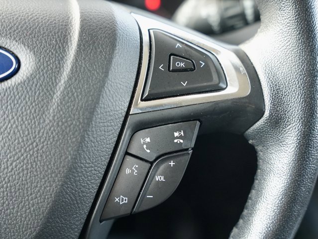 Used 2023 Ford Edge SEL image 18