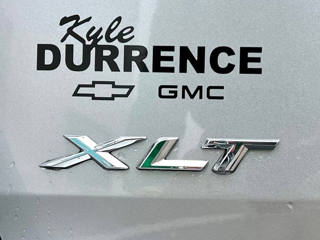 Used 2021 Ford Explorer XLT w/ Equipment Group 202A image 14