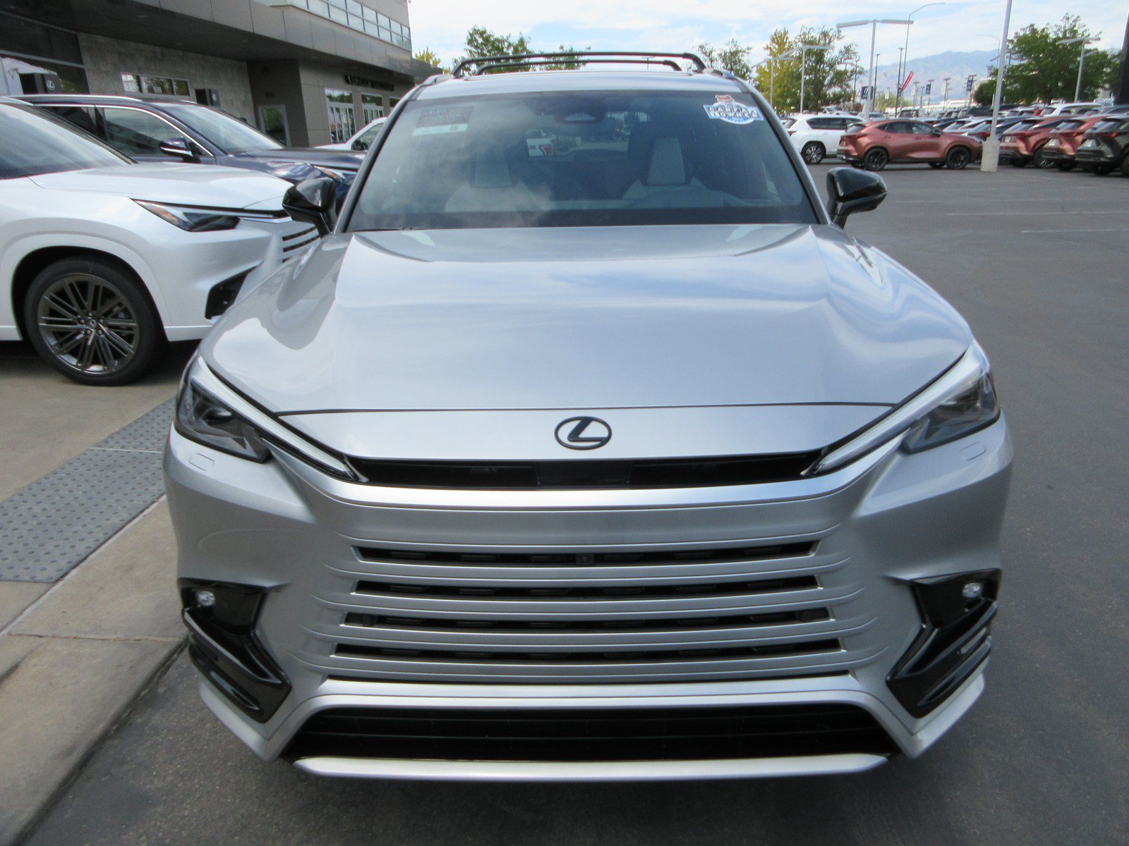 Used 2026 Lexus TX 500h AWD w/ Technology Package image 15