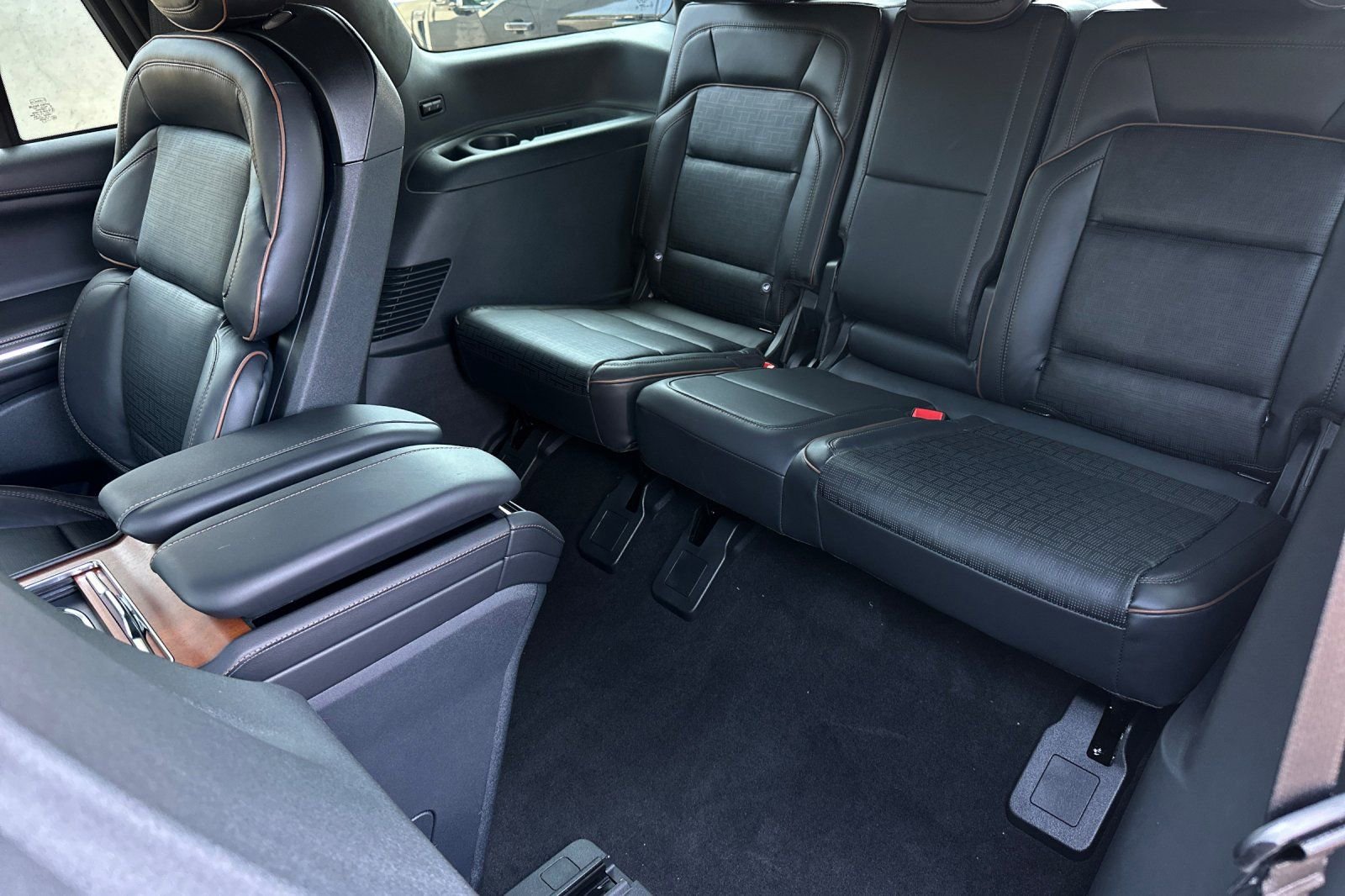 New 2026 Lincoln Navigator Black Label AWD/4WD image 15