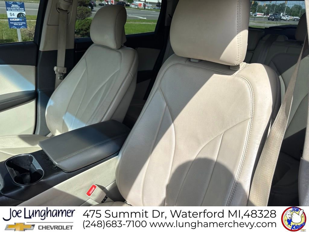 Used 2016 Lincoln MKX Reserve w/ Climate Package FWD image 14