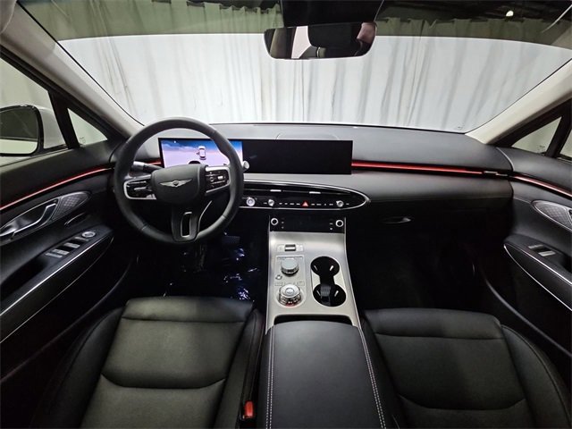 Used 2026 Genesis GV70 2.5T Select image 10