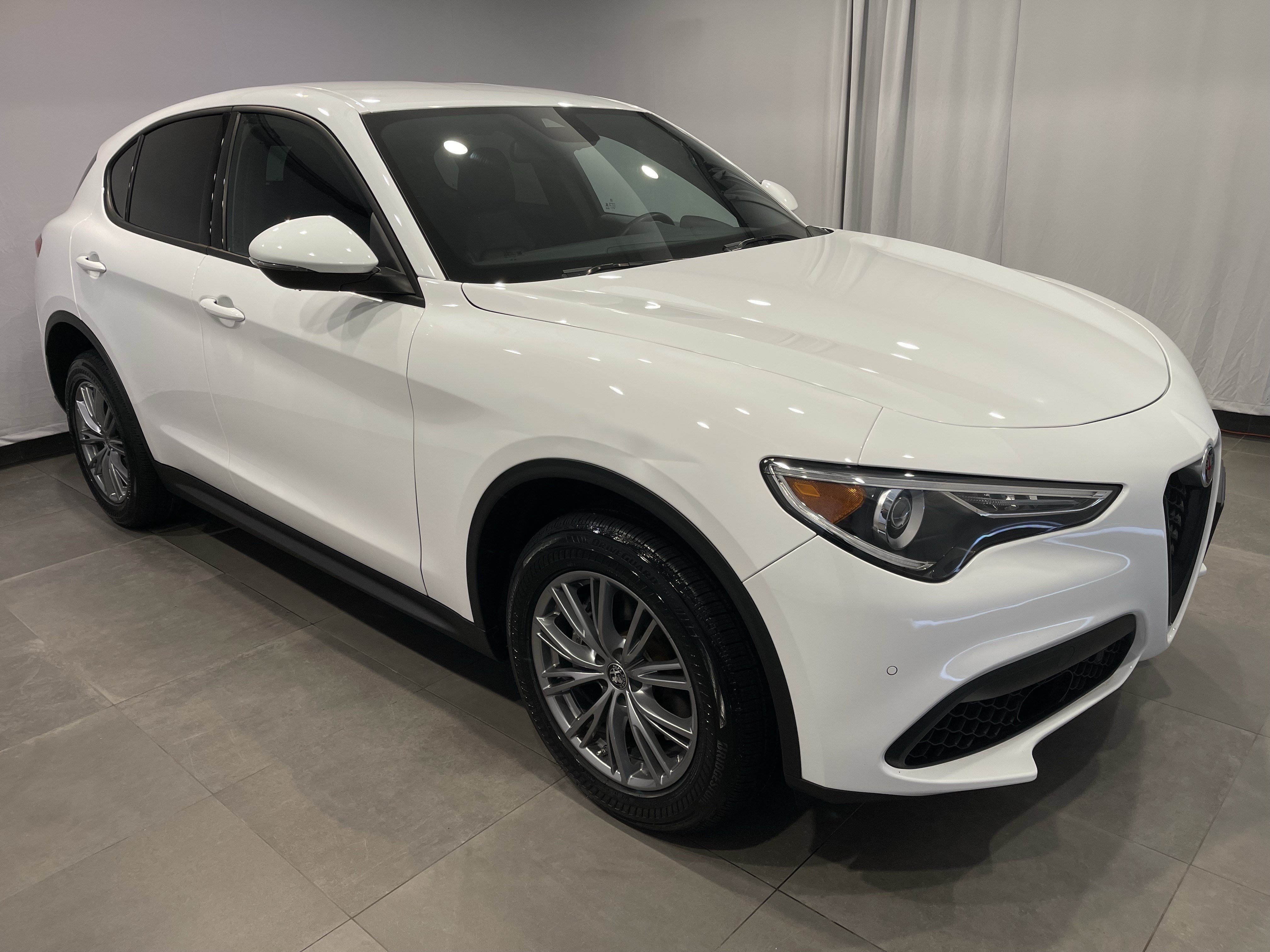 Used 2023 Alfa Romeo Stelvio Sprint AWD/4WD video 3