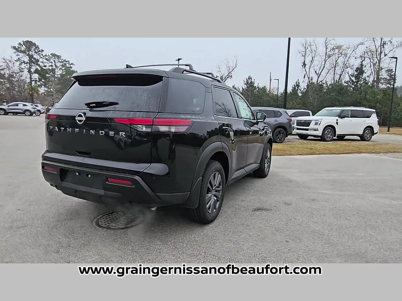 New 2026 Nissan Pathfinder SV FWD image 34