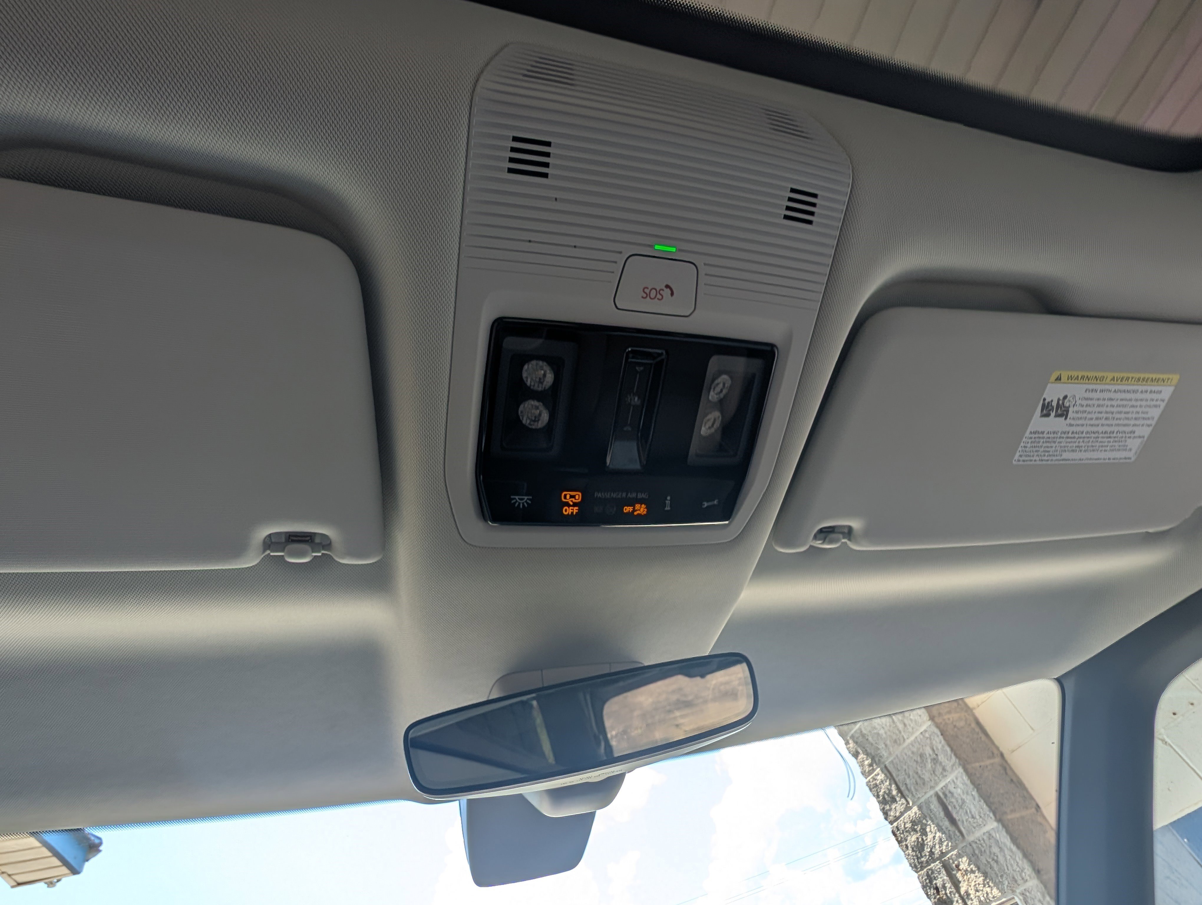 Used 2025 Volkswagen ID. Buzz Pro S Plus RWD image 32