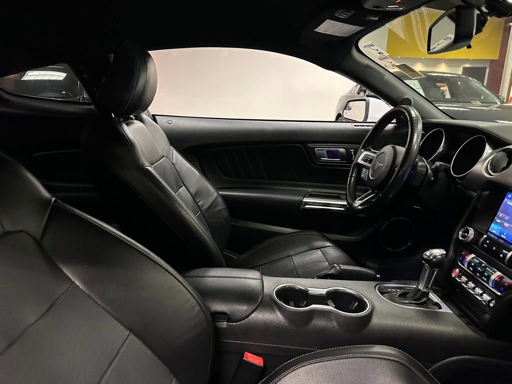 Used 2020 Ford Mustang Premium image 26