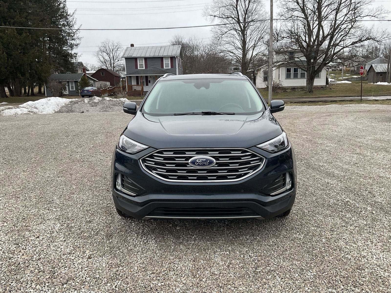 Used 2023 Ford Edge Titanium image 4