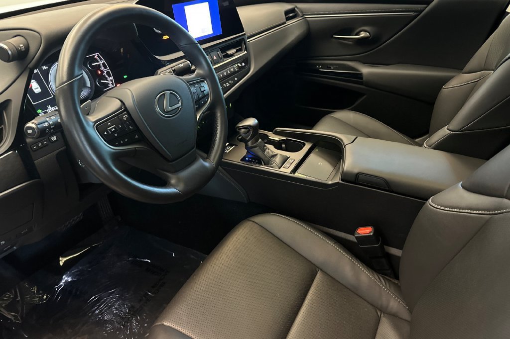 Certified 2025 Lexus ES 300h w/ Premium Package FWD image 10