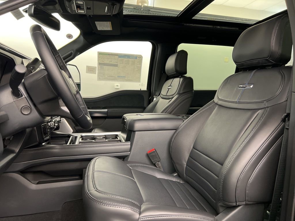 New 2025 Ford F250 Platinum image 30