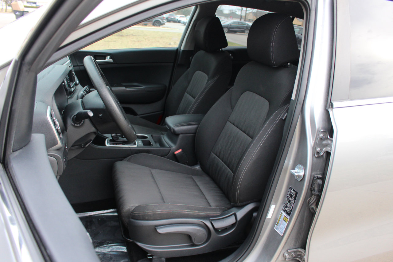 Used 2019 Kia Sportage LX image 14