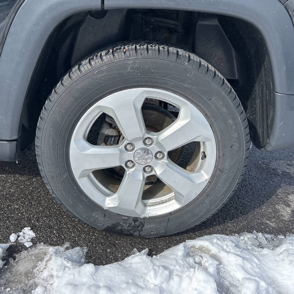 Used 2019 Jeep Compass Latitude w/ Popular Equipment Group image 9