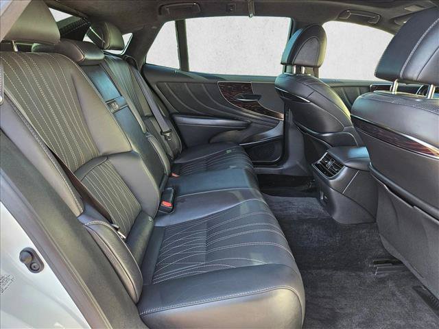 Used 2022 Lexus LS 500 AWD w/ Interior Upgrade Package image 25