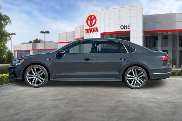 Used 2018 Volkswagen Passat 2.0T R-Line FWD image 8