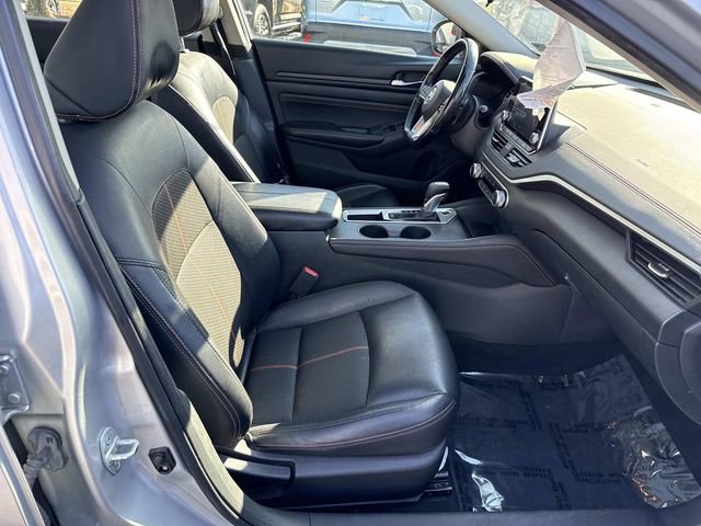 Used 2020 Nissan Altima 2.5 SR w/ Premium Package image 9