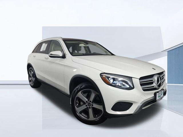 Used 2019 Mercedes-Benz GLC 300 4MATIC image 3