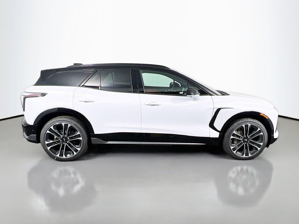 New 2026 Chevrolet Blazer EV SS AWD/4WD image 4