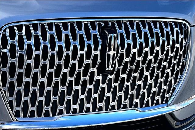 Used 2024 Lincoln Corsair Premiere image 30