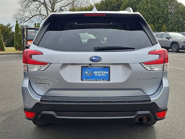 Used 2019 Subaru Forester Premium image 5
