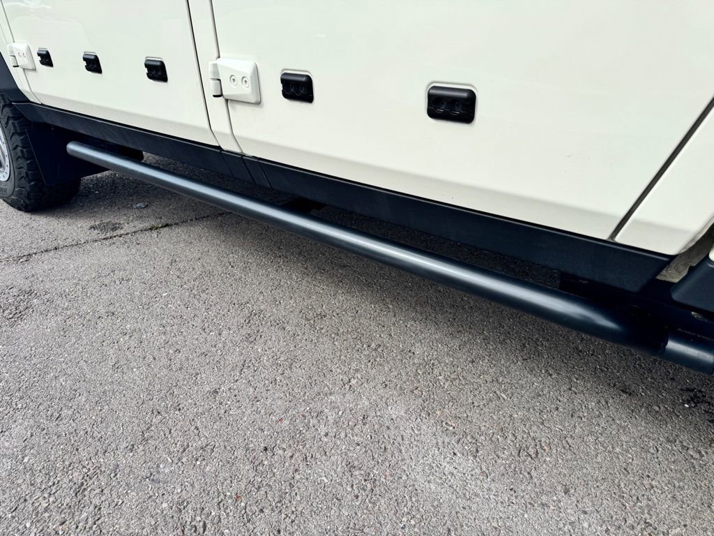 Used 2025 INEOS Grenadier Fieldmaster Edition image 24