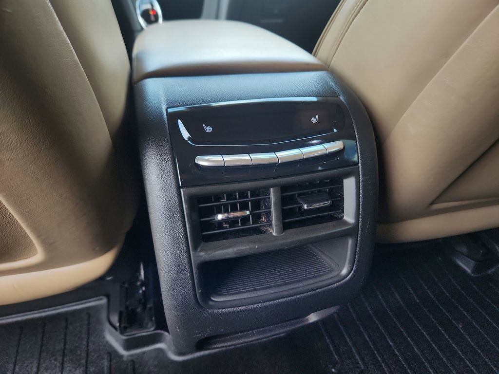 Used 2017 Cadillac XT5 Platinum image 23