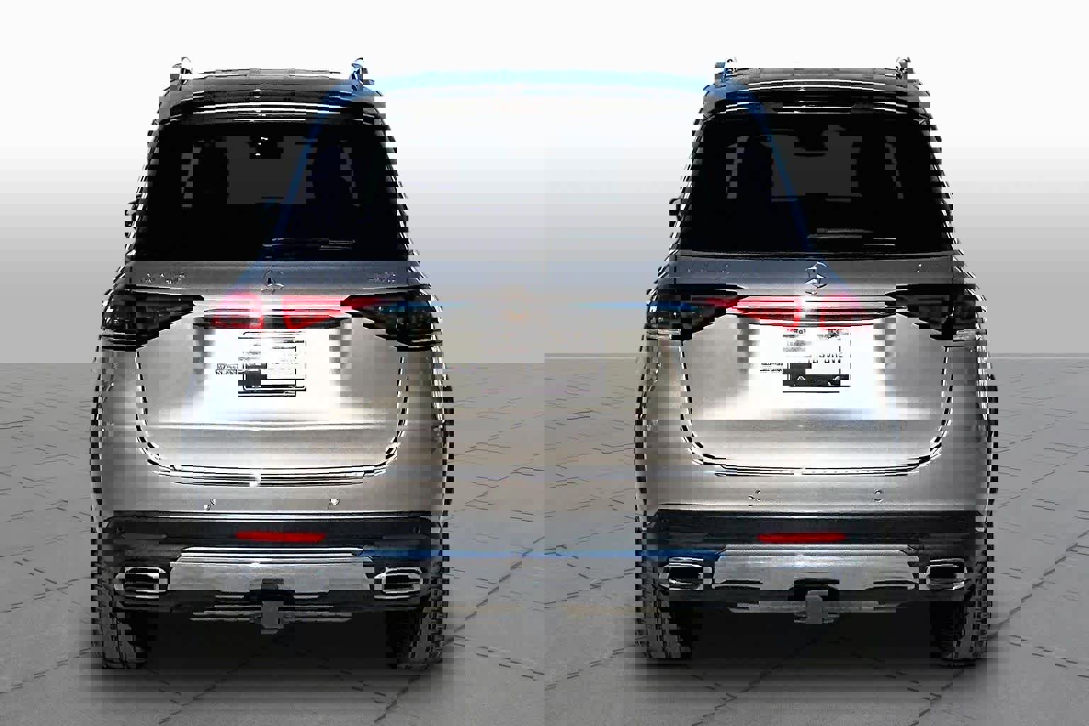 Used 2021 Mercedes-Benz GLE 350 4MATIC w/ Premium Package image 5