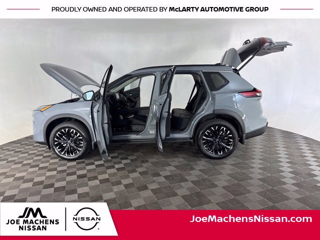 New 2026 Nissan Rogue Dark Armor AWD/4WD image 9