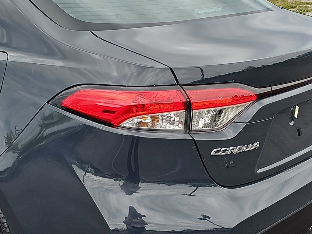 Used 2024 Toyota Corolla LE FWD image 38