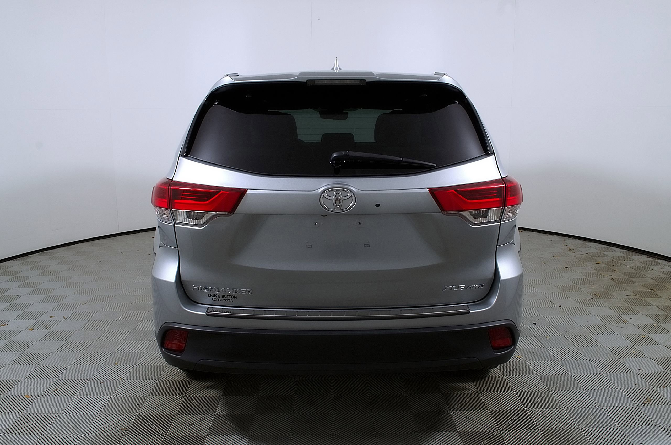 Used 2018 Toyota Highlander XLE image 8
