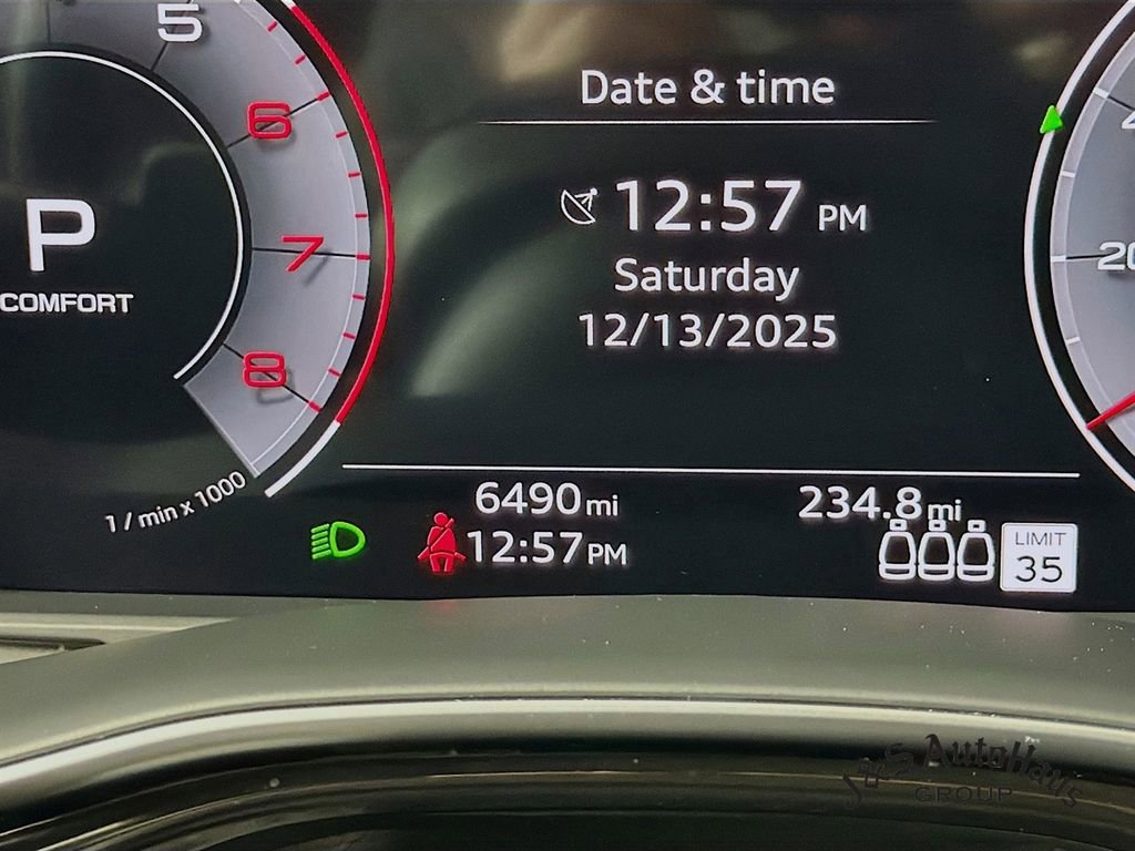 Used 2024 Audi Q8 Premium Plus w/ Premium Plus Package image 15