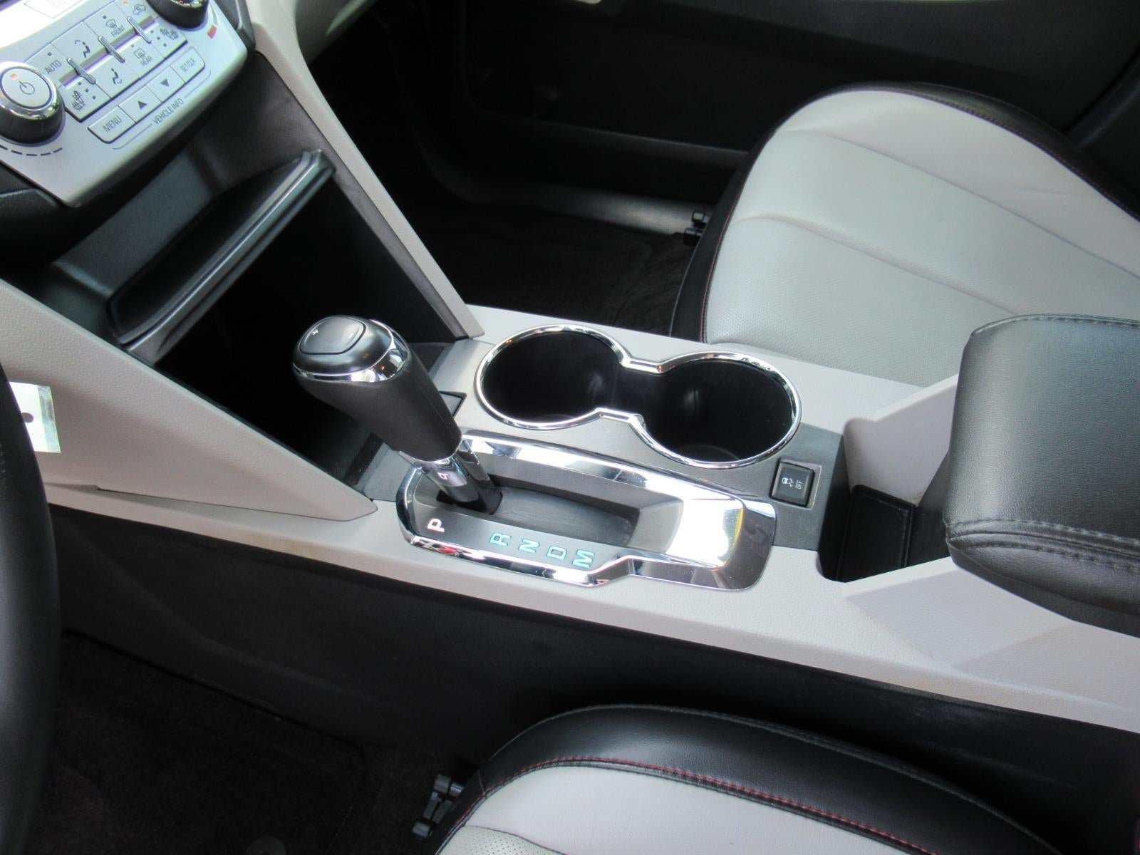 Used 2016 Chevrolet Equinox LTZ w/ Enhanced Convenience Package FWD image 19