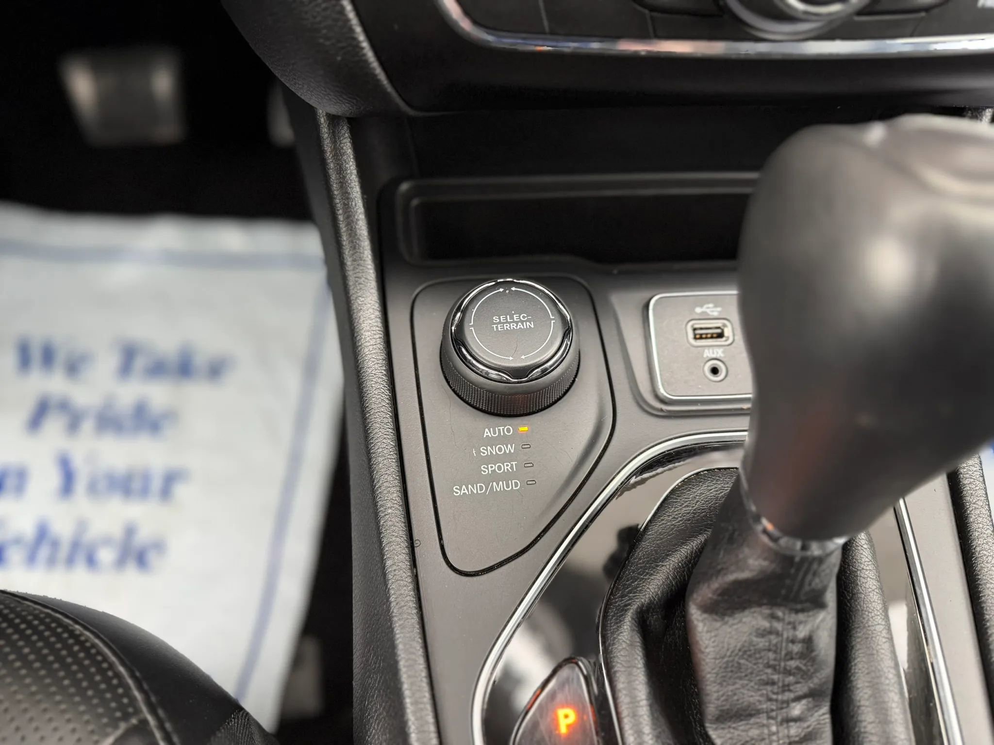 Used 2019 Jeep Cherokee Limited image 22