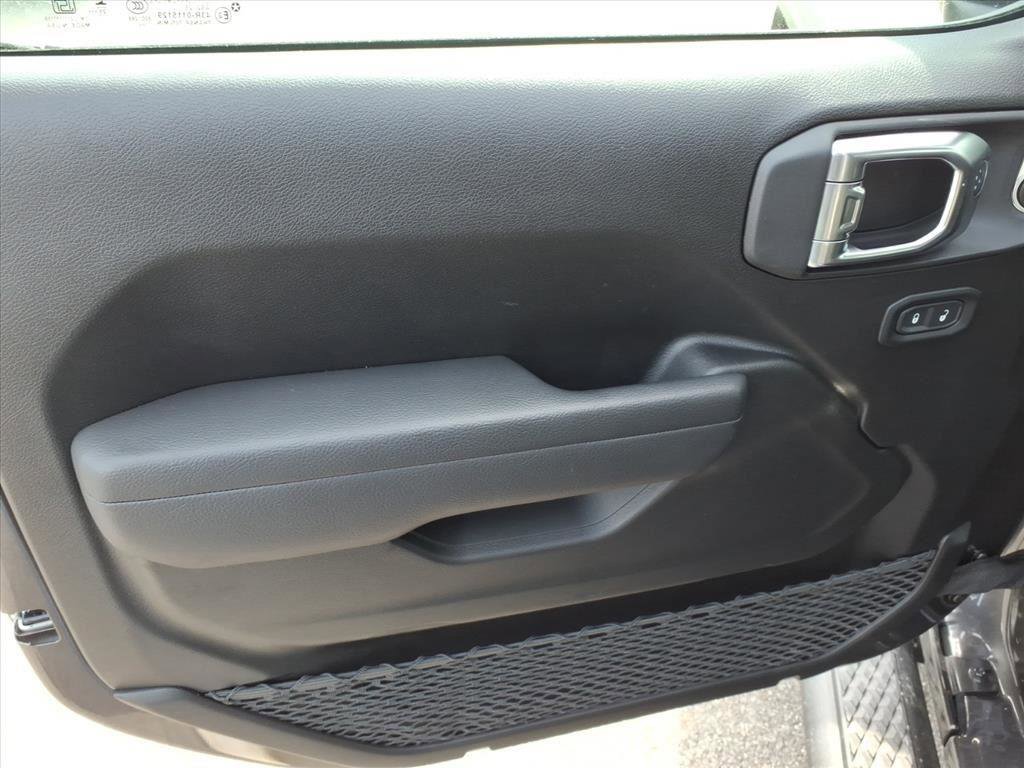 New 2026 Jeep Gladiator Mojave image 9