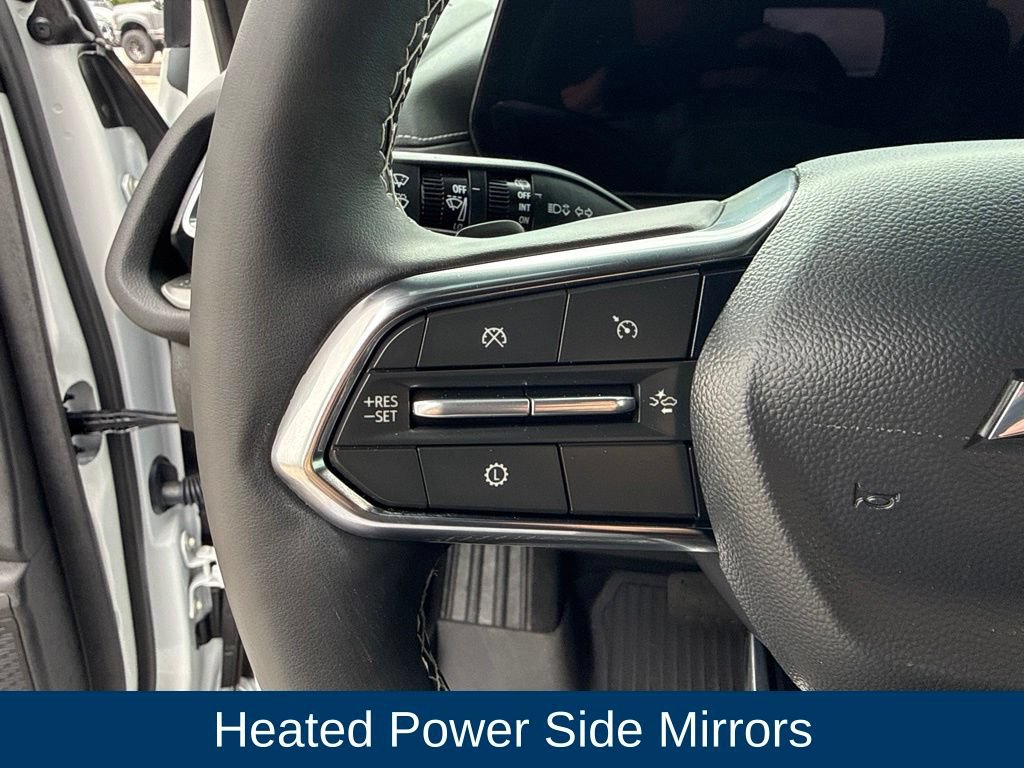Used 2026 Chevrolet Traverse LT w/ LPO, Floor Liner Package FWD image 22