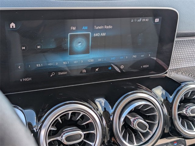 Used 2020 Mercedes-Benz GLB 250 image 19