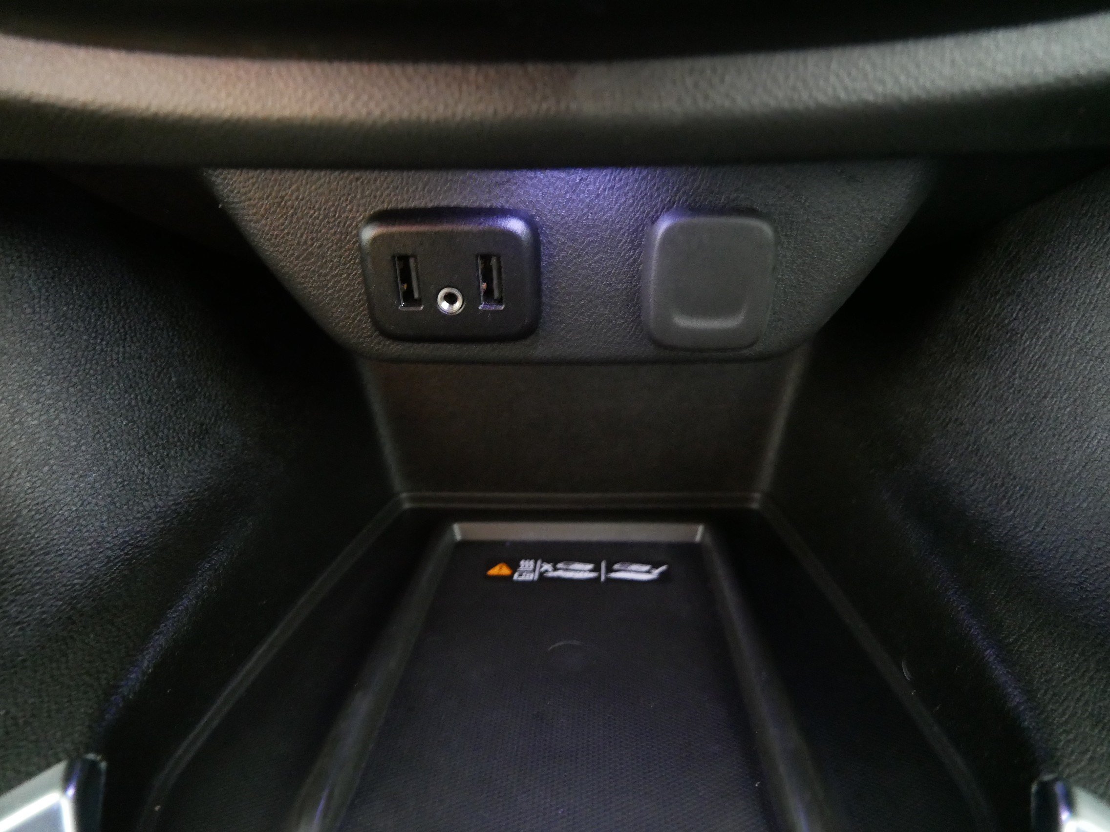 Used 2023 Chevrolet Traverse LT w/ LPO, Floor Liner Package AWD/4WD image 30