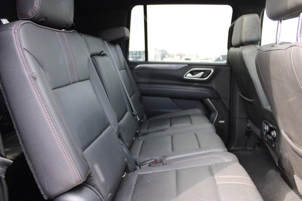 Used 2021 Chevrolet Suburban RST image 23
