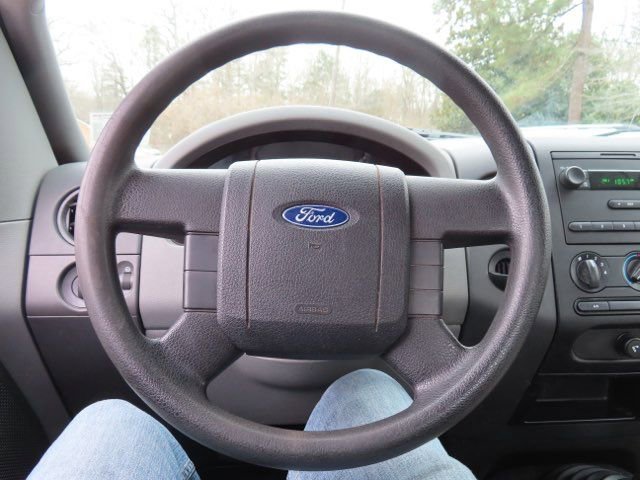 Used 2005 Ford F150 XL RWD image 24