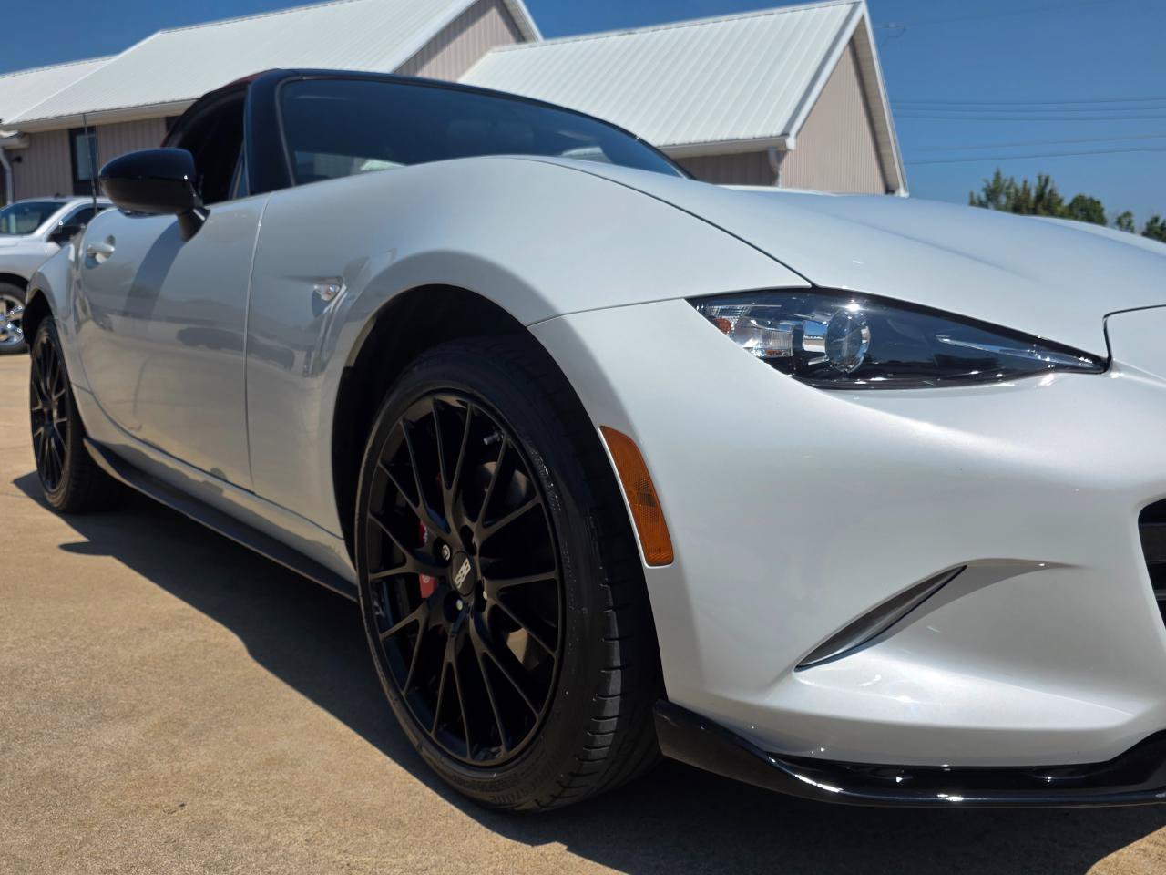 Used 2018 MAZDA MX-5 Miata Club w/ Brembo/BBS Recaro Package RWD image 24