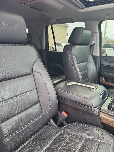 Used 2018 GMC Yukon Denali w/ Open Road Package AWD/4WD image 22