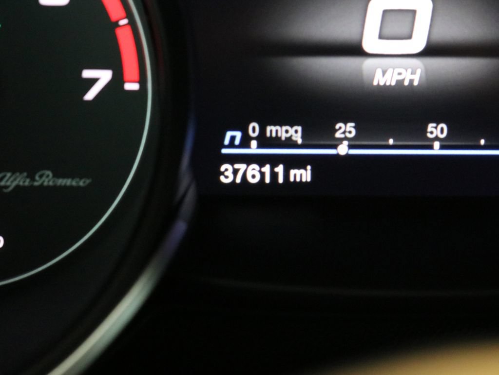 Used 2023 Alfa Romeo Stelvio Sprint AWD/4WD image 25