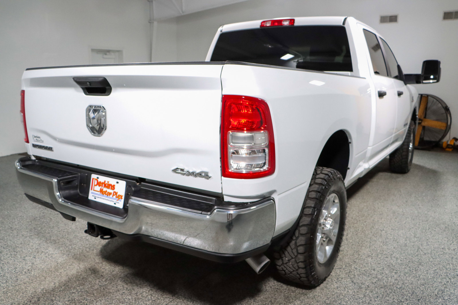 Used 2023 RAM 2500 Big Horn w/ Cold Weather Group image 7
